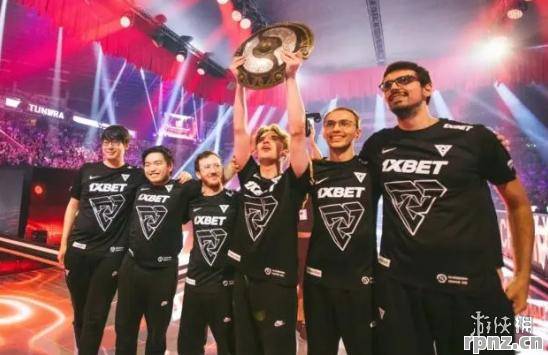 DOTA视角如何跟随英雄 2025最新快捷键设置教学